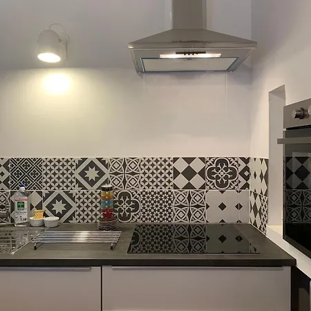 아파트 Charming In Provence With Terrace Villeneuve-lès-Avignon