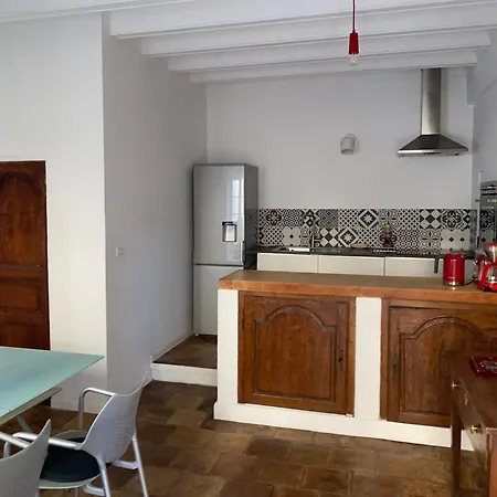 Charming In Provence With Terrace Apartment Villeneuve-lès-Avignon
